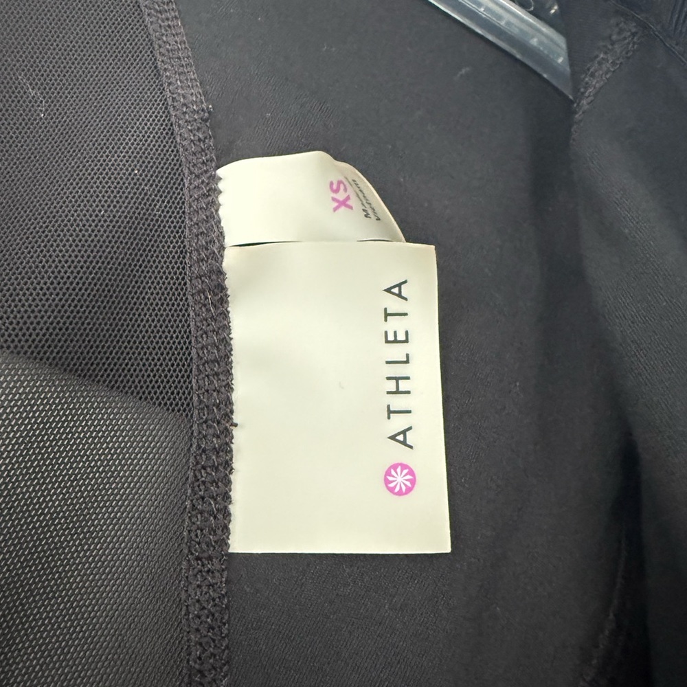 Athleta Mesh Back Jacket - Picture 3 of 3